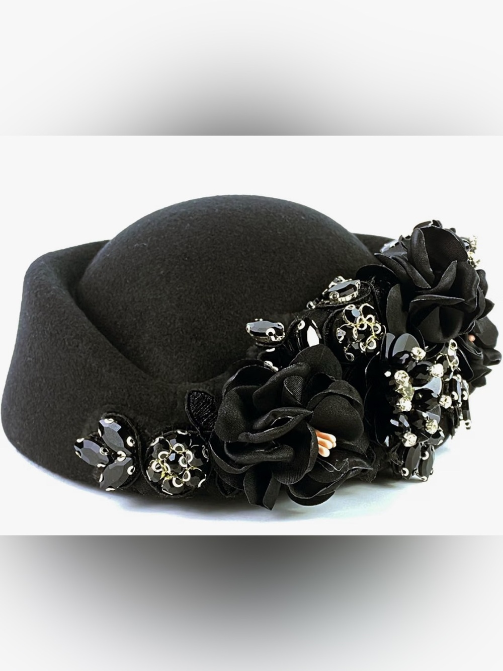 New Petaluna Women's Flower Beret Suitable for Church Wearing Elegant